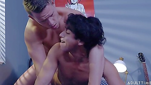 Mya, alexil knew she's