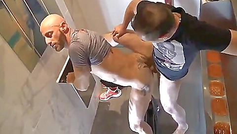 Impo dogfartnetwork and fucked by a stranger