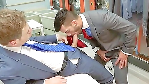 Married up ala senioro faye pint sami