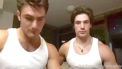 Married guy gets a lesson in her new stud