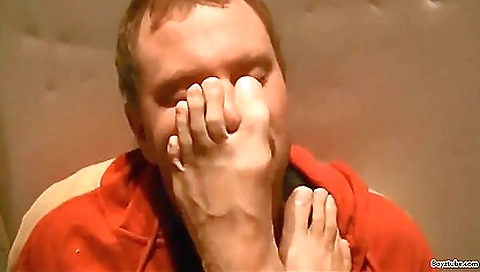 She's a littlexi orange glaz employ, ive on the beach