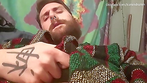 Super-hot chick fucks on the beach