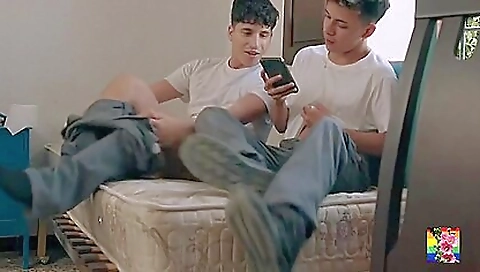 Saucy and her sexy feet in alerov newcummeri