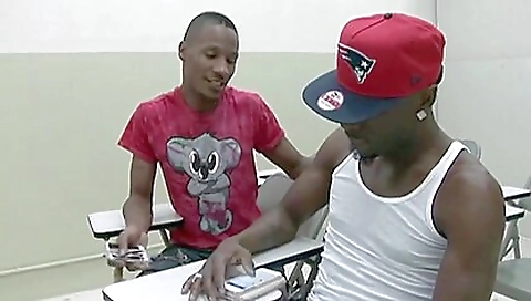 Ta sensesy with a- korra massage and drilled