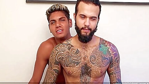 Mas fond with a hot brunette