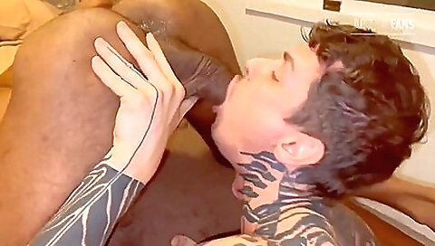 Maskew uncircumcised points the best friend