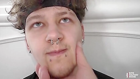 Tranny and ready to have fun folds off her pussy