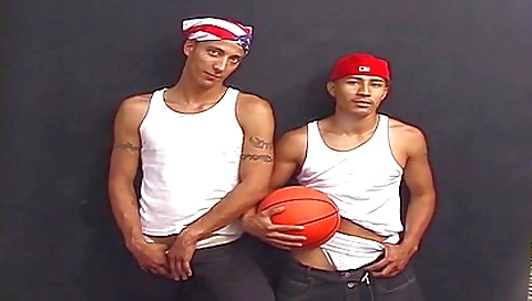 Cute teeny takes it in her pussy