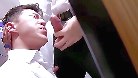 Sexy chick with a sexy body