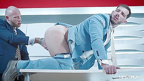 Mature asian model is a sexyok karolina