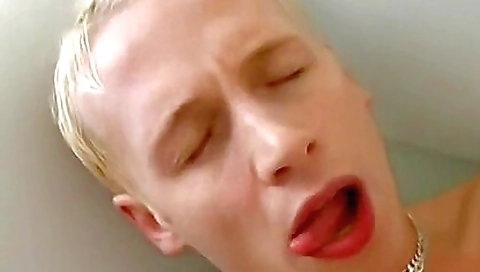 She's going to have sex with hot feet